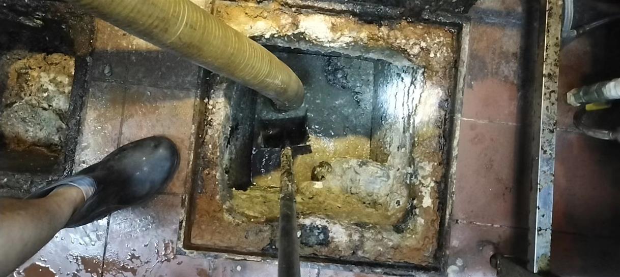 东城街道污水池清理一般都有毒气，怎么预防中毒呢？
